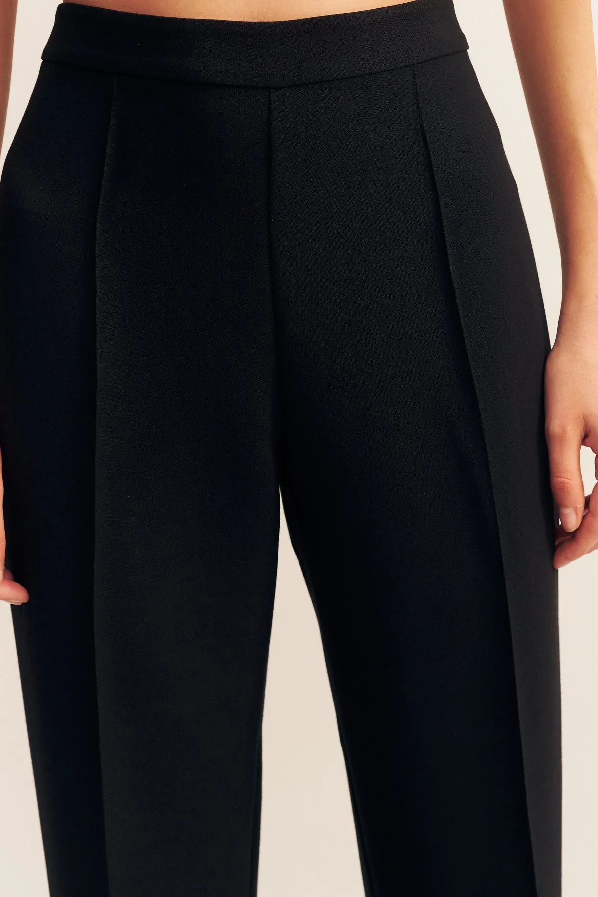 IRENA PINTUCK STRAIGHT LEG PANT - BLACK