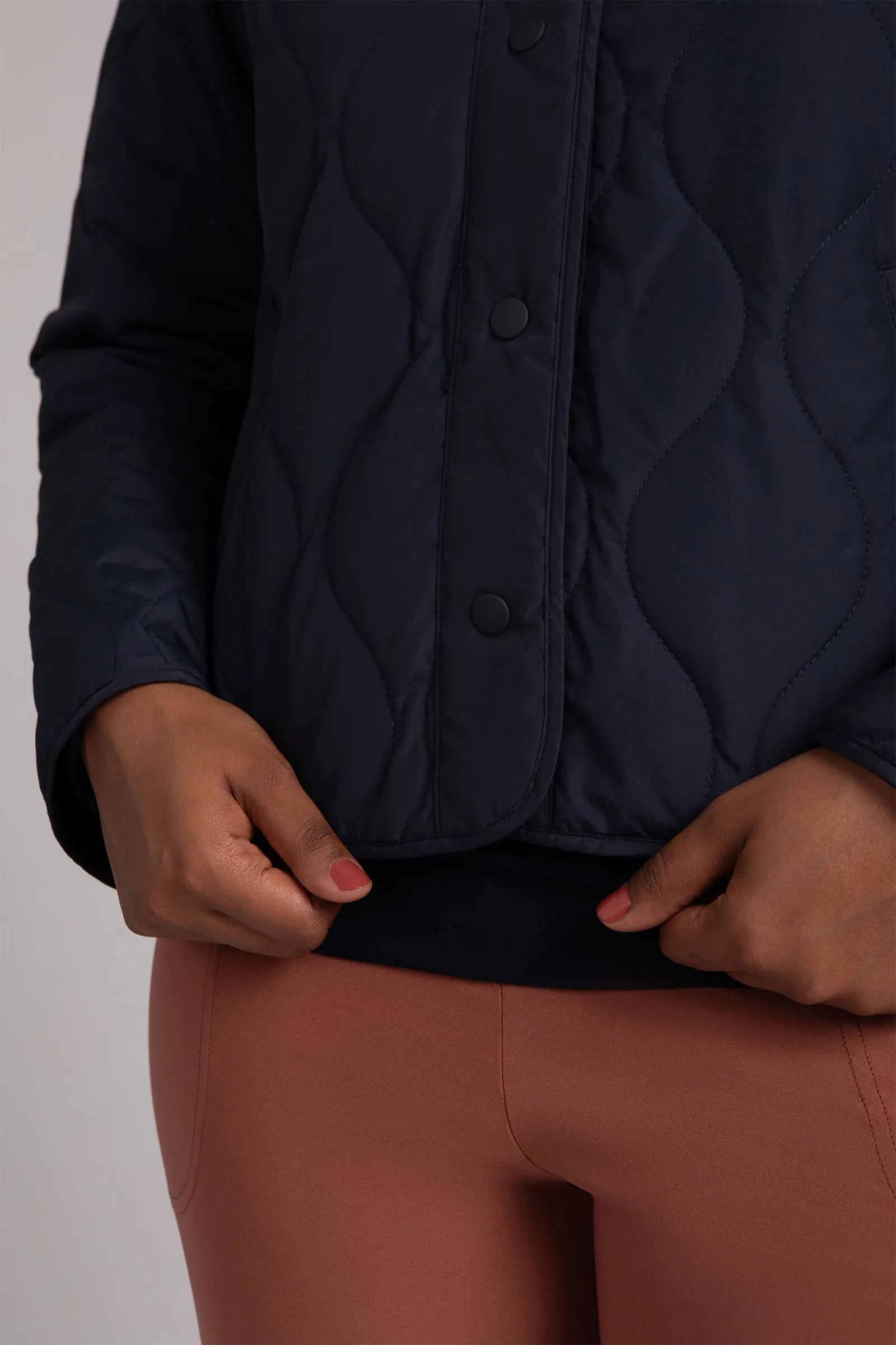 Quilted Outdoor Cardigan | Navy