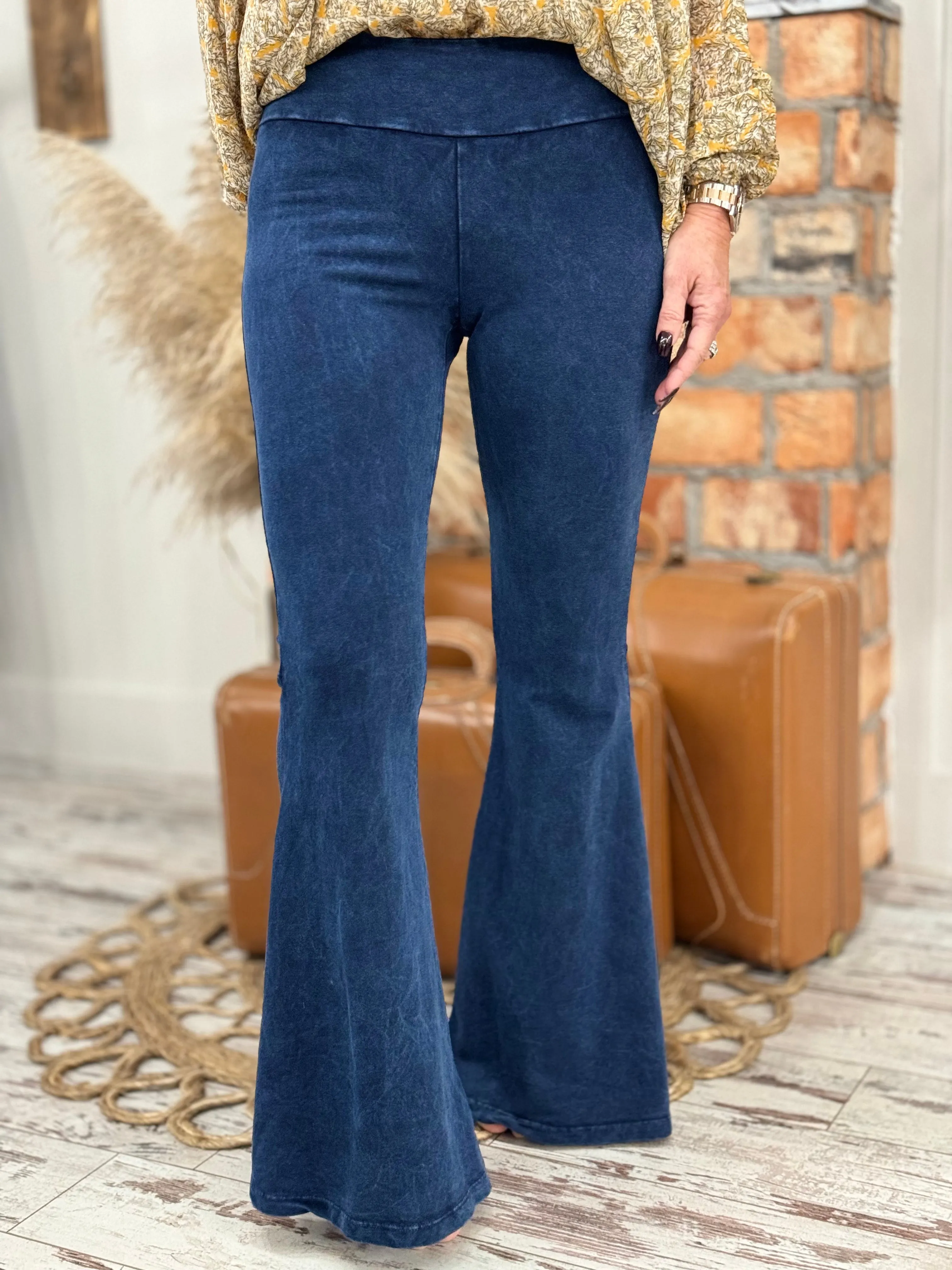 Washed Bell Bottom Flare Pants with Pockets in Dark Blue